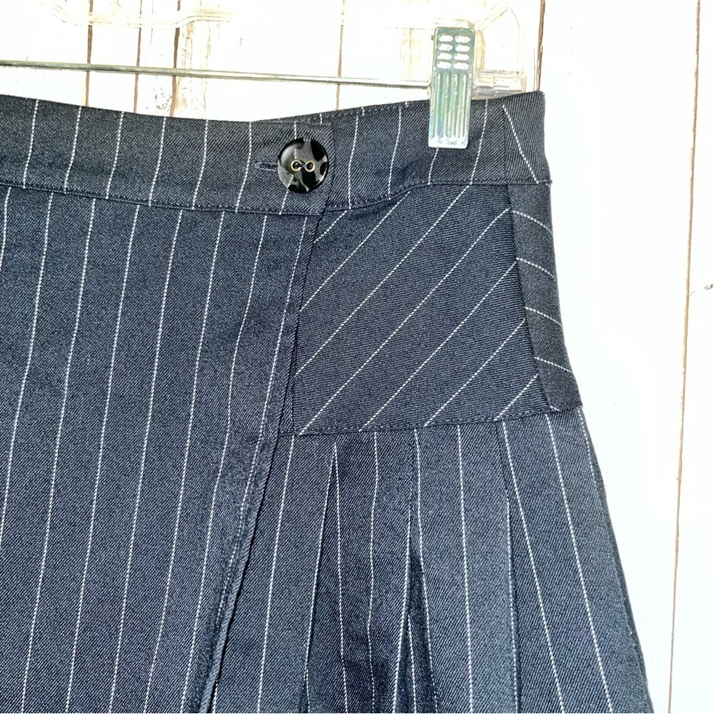 Urban Outfitters Black Pinstripe Preppy 90s/Y2K Style A Line Skirt - Picture 3 of 5